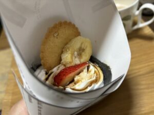 竹炭のクレープ